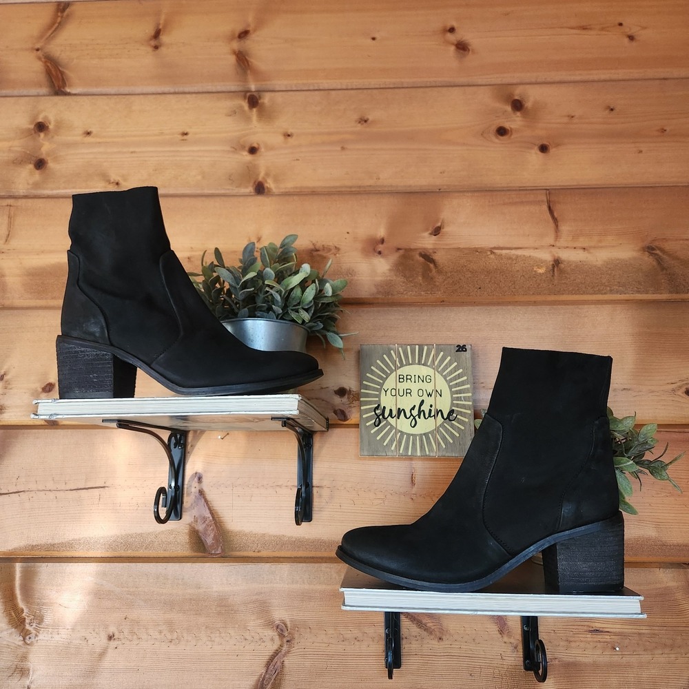 Diba‎ True Majestic Goat Nubuck Leather Zip Block Heel Black Boots 36816 Size 9M